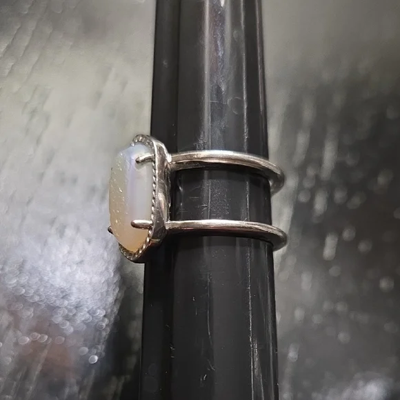 Kendra Scott Druzy Opalite Ring - Picture 2 of 7